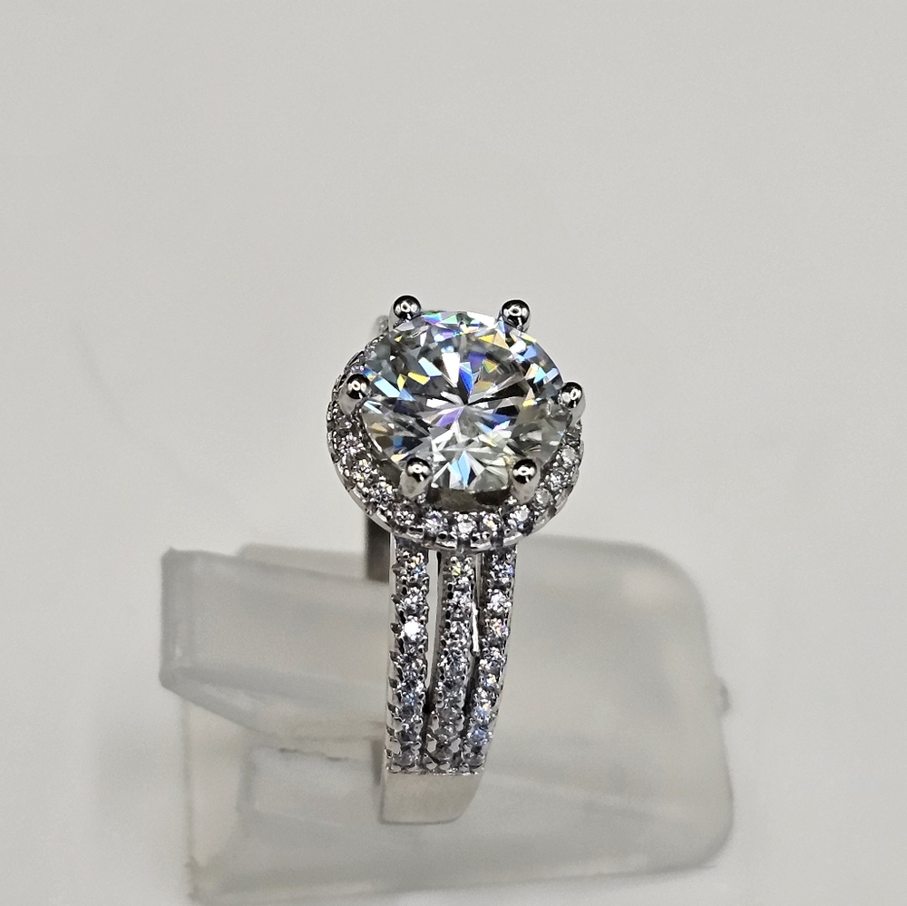 GRA Certified Moissanite 2 Carats 18k/925 Ring 💍 Size 7 - Picture 14 of 14